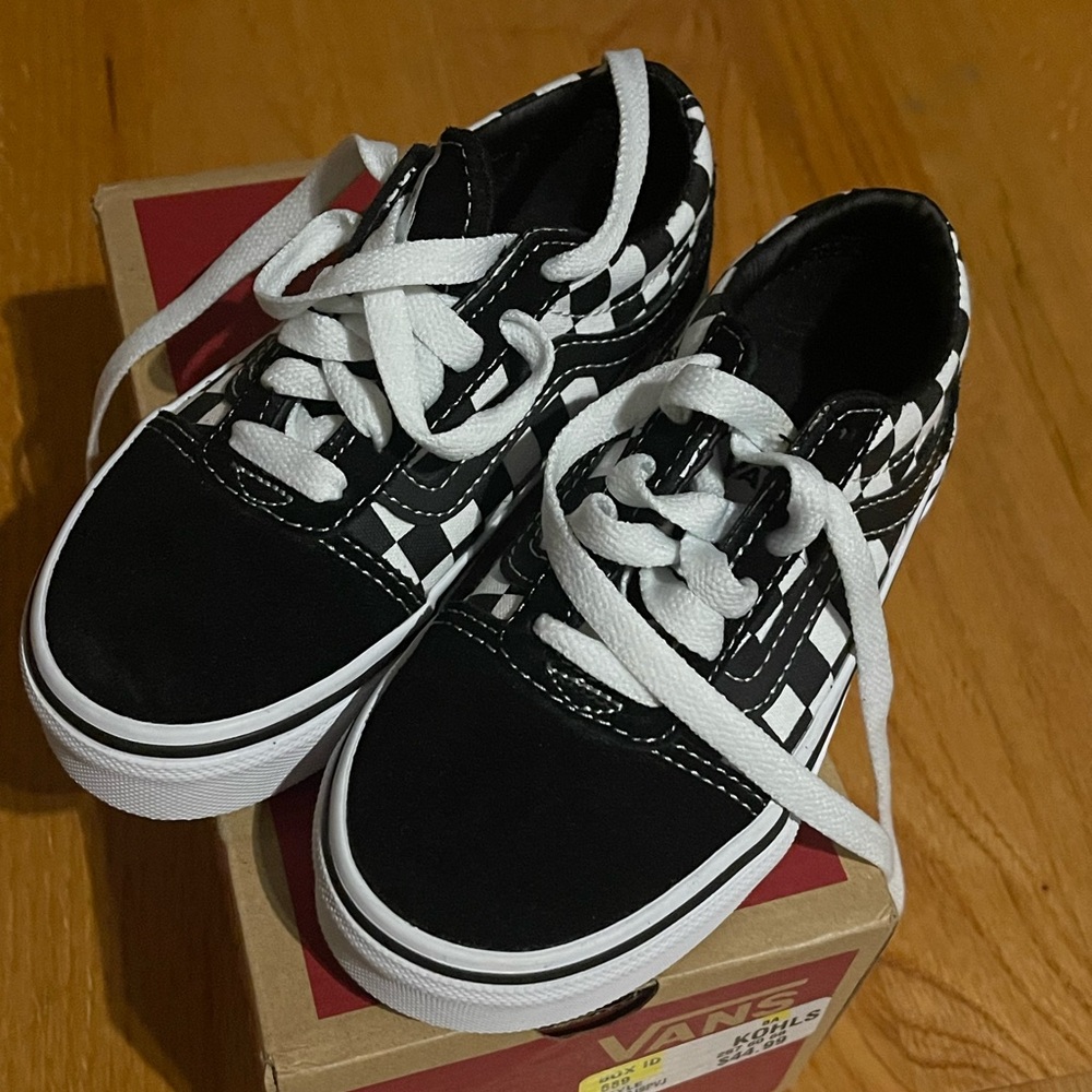 New Vans Ward size 11